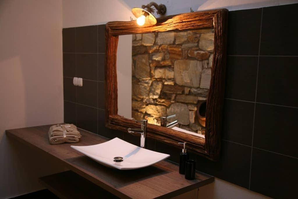 Apartament Chez Kiki Et Ioannis Engaraí Zewnętrze zdjęcie